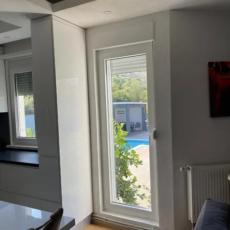 Villa House And Pool Bajna *