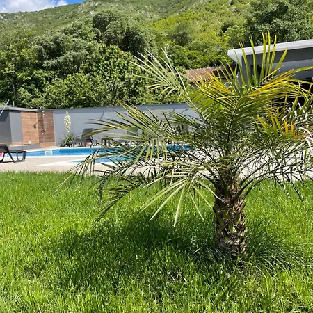 Villa House And Pool Bajna