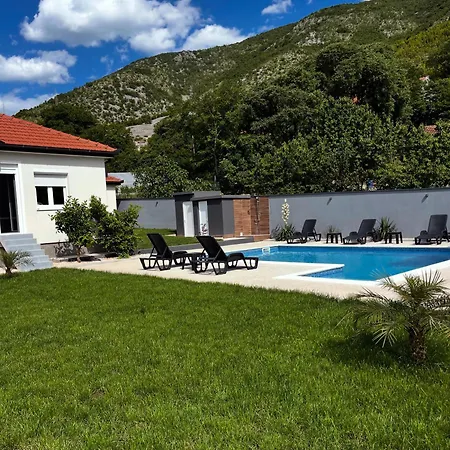 House And Pool Bajna