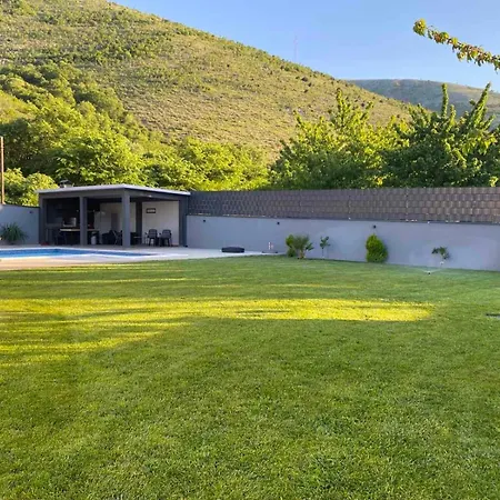 House And Pool Bajna Villa