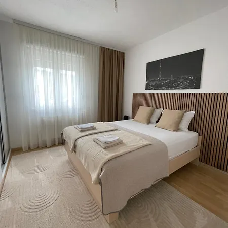 Villa House And Pool Bajna